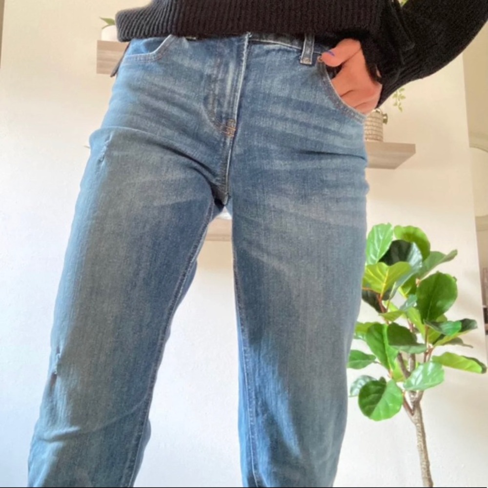 Like new Woman's Old Navy Boyfriend jeans